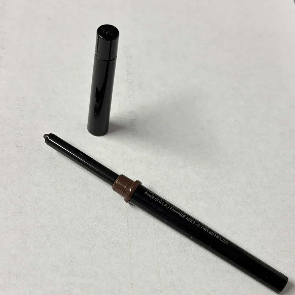 Mary Kay Classic Deep Brown Eyeliner - Picture 8 of 8